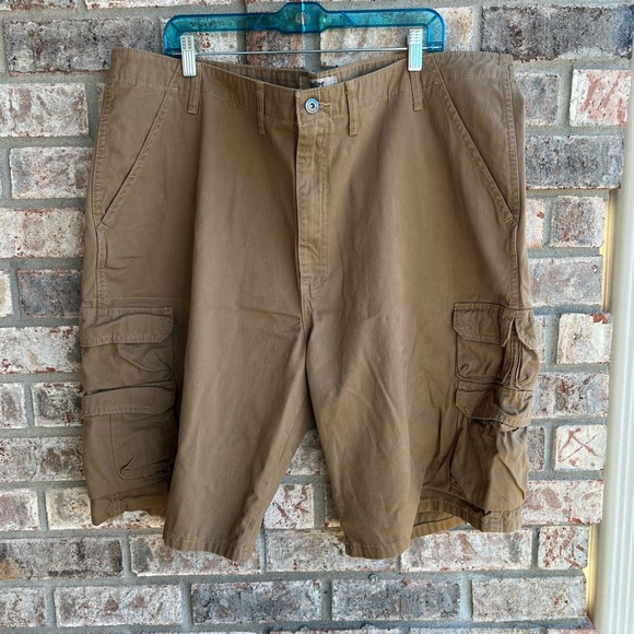 ππ£ Wrangler khaki cargo shorts - Picture 1 of 10
